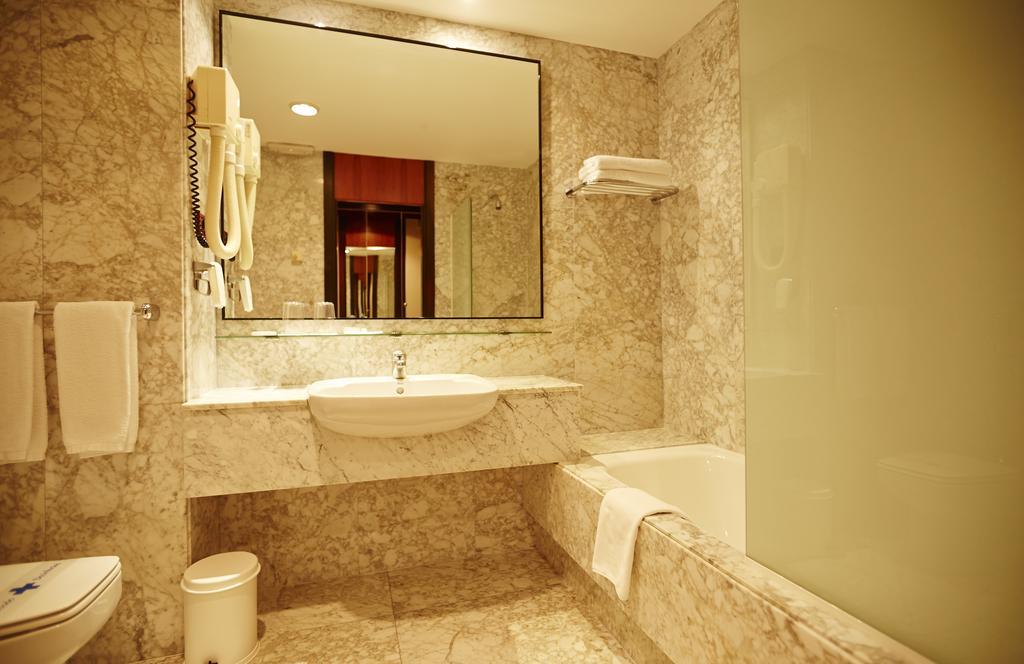 New Hotel โอเบียโด ภายนอก รูปภาพ